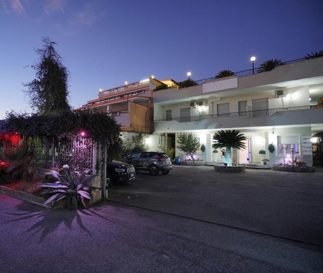 Hotel Stefany Lago Patria Exterior foto
