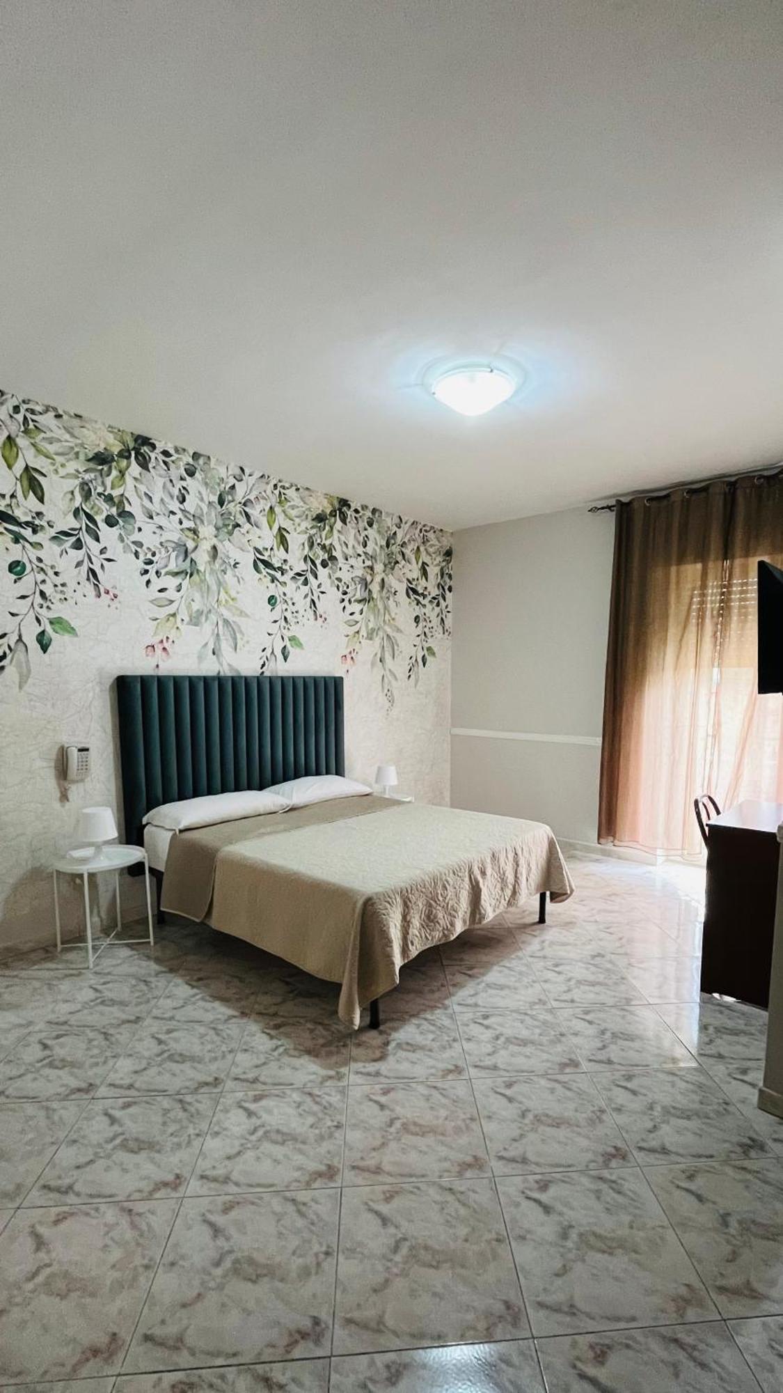 Hotel Stefany Lago Patria Exterior foto