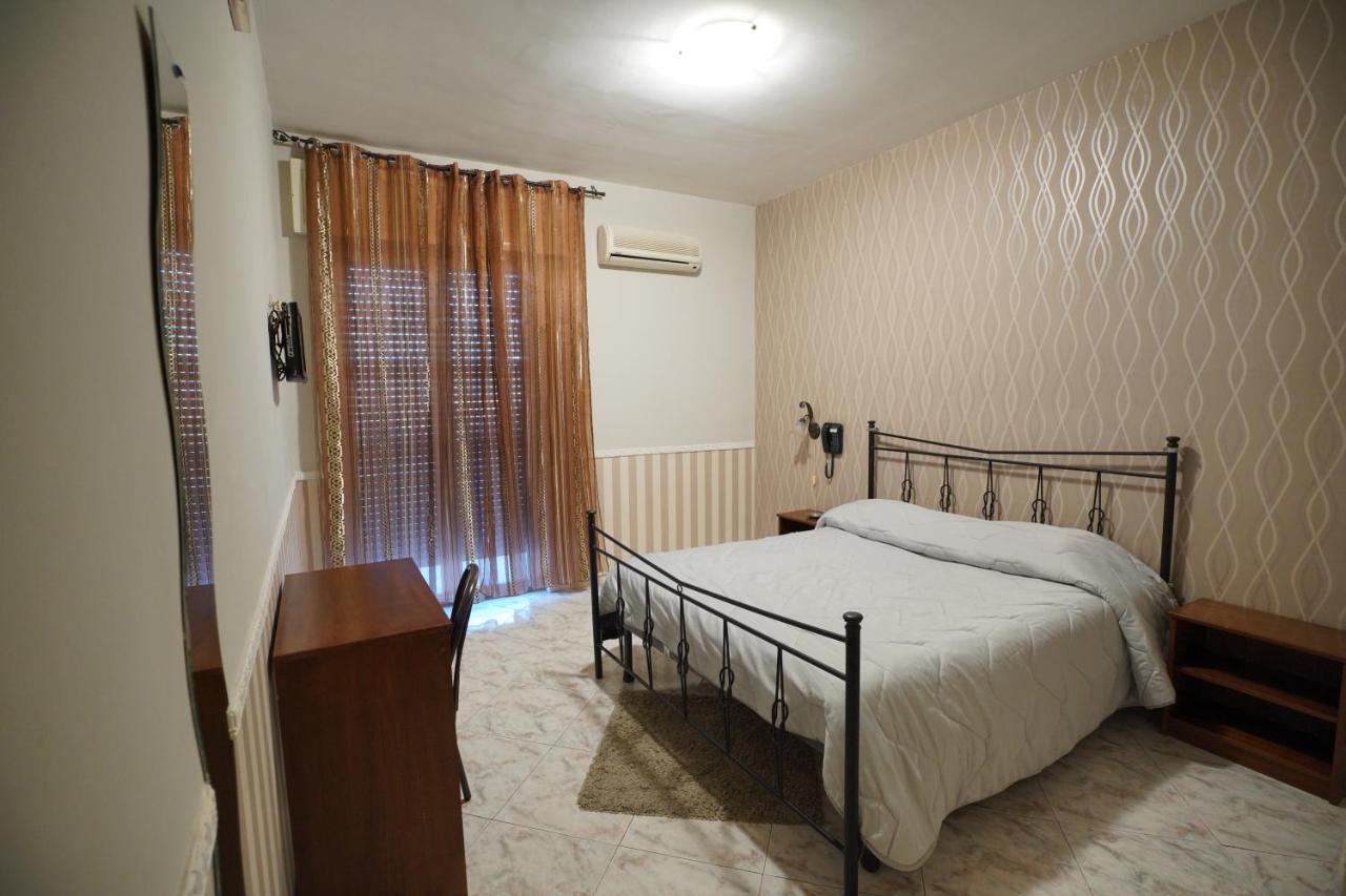 Hotel Stefany Lago Patria Exterior foto